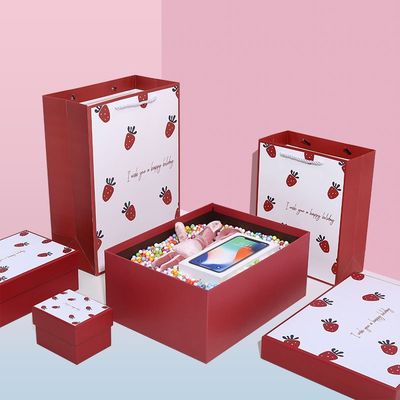 Contenitore di regalo di lusso del rossetto del modello della fragola che imballa per il giorno di biglietti di S. Valentino