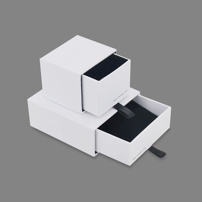 Anello Confezione Portagioie Bianco Con Cassetti Fodera In Velluto Grigio / Nero