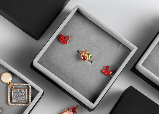Scatole d'imballaggio di Grey Velvet Lined Cardboard Jewelry con Logo Printing personalizzabile