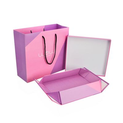 Ha annunciato il contenitore di regalo di carta rigido di colore di logo CMYK, contenitore d'imballaggio di abito con il sacco di carta della corrispondenza