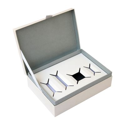 Il bianco ha riciclato i contenitori di regalo cosmetici 25*20.5*7.5cm per il profumo della crema dell'occhio