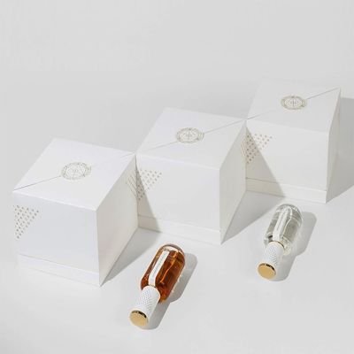 I contenitori di regalo cubici magnetici del profumo, contenitore di regalo della doppia porta hanno personalizzato la dimensione