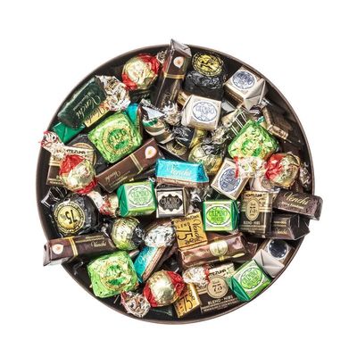 Il cioccolato di Natale del diametro 14cm che imballa, ha ordinato la chiusura del nastro dei contenitori di regalo del cioccolato