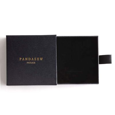 Estragga il contenitore nero di collana del cartone con la spugna spessa di 1.5cm